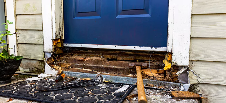 Broken Door Jamb Repair in Oviedo, FL